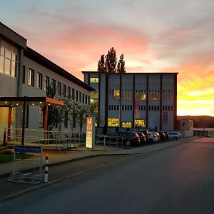 Ruhr Inn Hotel